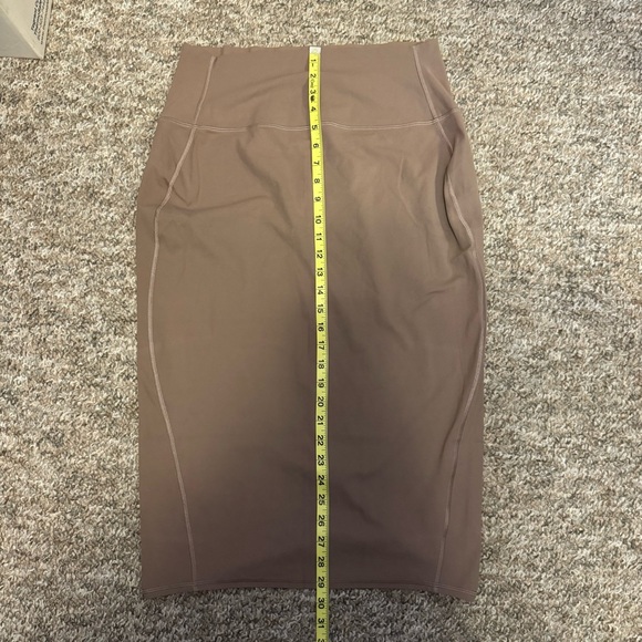 Lululemon Nulu high rise midi skirt in taupetastic - Picture 7 of 7